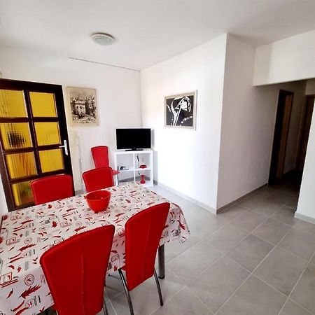 Apartmani Mw, Crveni Apartman Baška Eksteriør billede
