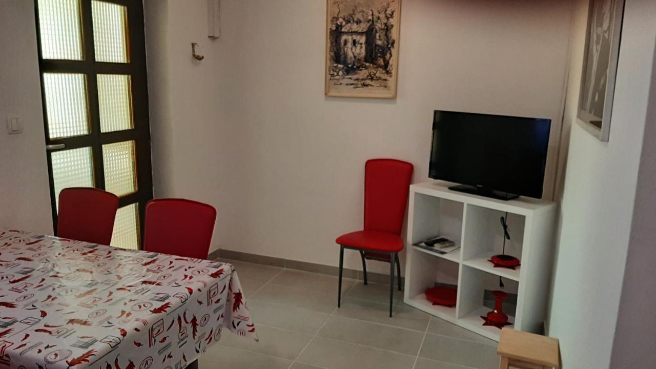 Apartmani Mw, Crveni Apartman Baška Eksteriør billede