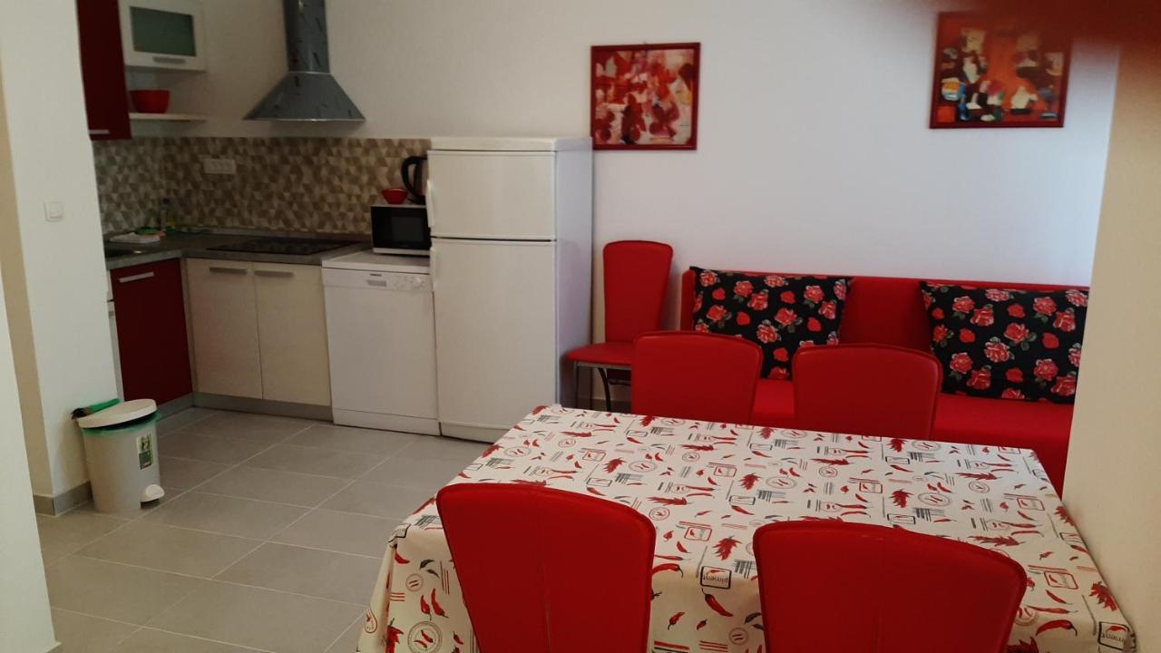 Apartmani Mw, Crveni Apartman Baška Eksteriør billede