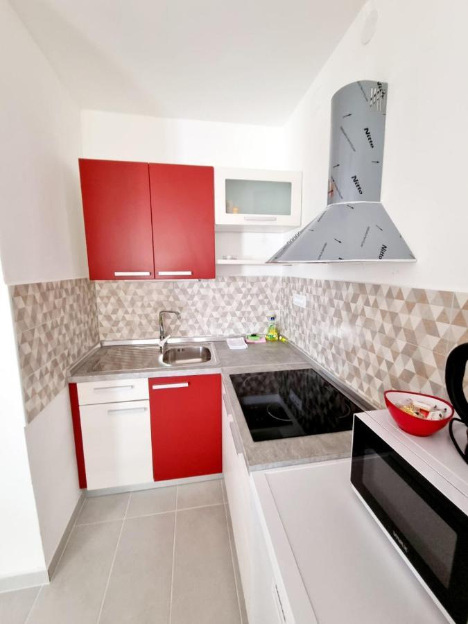Apartmani Mw, Crveni Apartman Baška Eksteriør billede