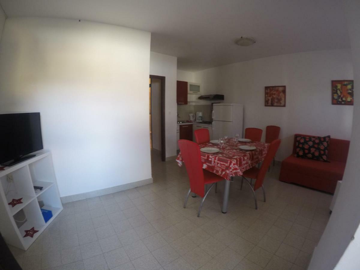 Apartmani Mw, Crveni Apartman Baška Eksteriør billede